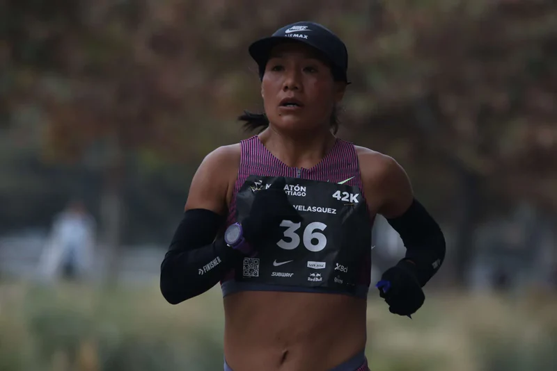 MANGAS DE RUNNING FINISHER NEGRA