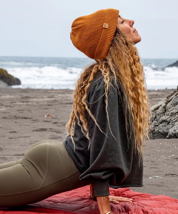GORRO BEANIE ATAKAMA LIMARÍ MOSTAZA