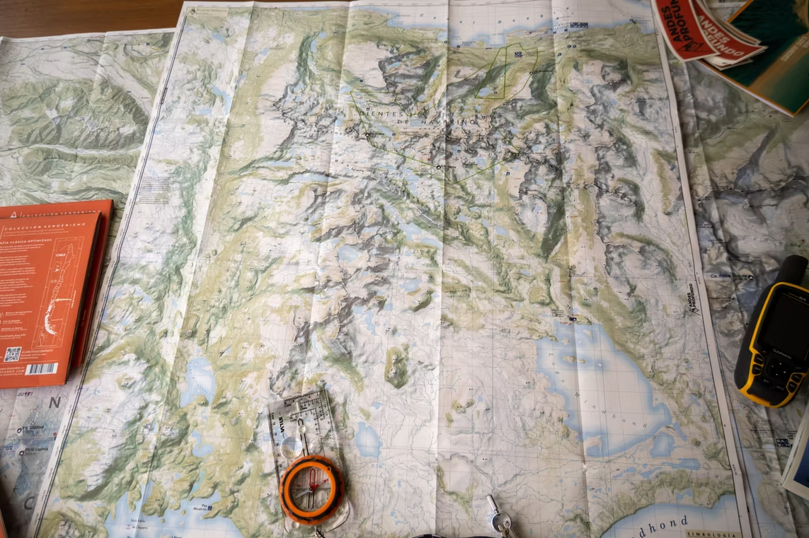 MAPA DIENTES DE NAVARINO ANDES PROFUNDO