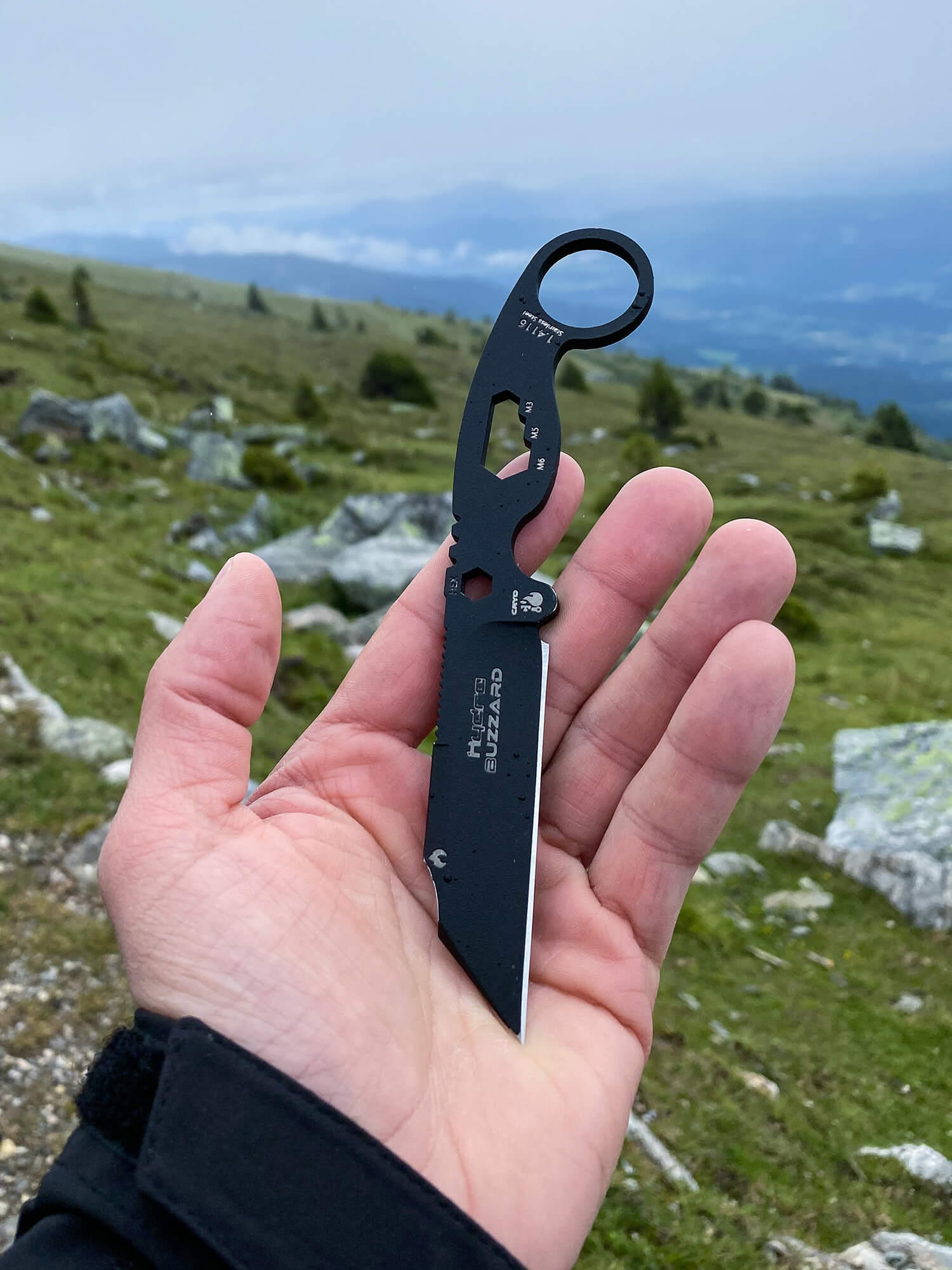 CUCHILLO HYDRA BUZZARD BLACK VULTURE