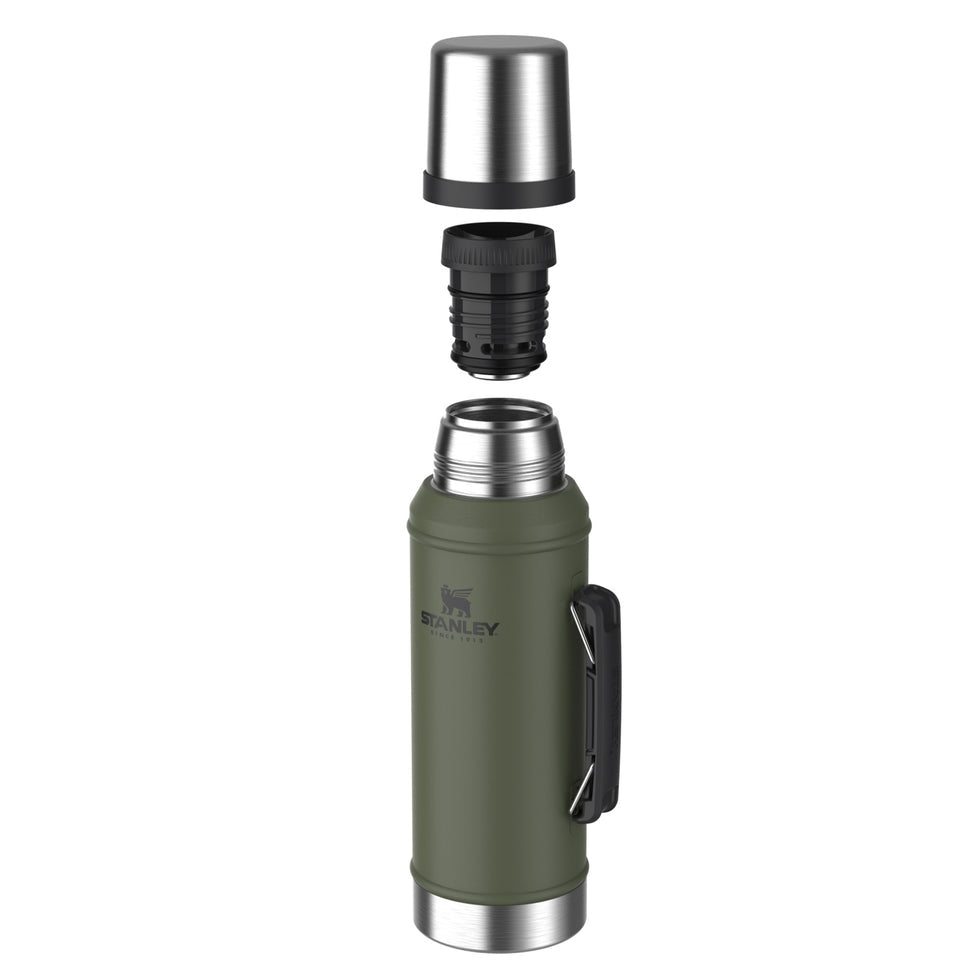 TERMO STANLEY 1QT CLASSIC VACUUM PINO SECO CON MANILLA 950ML